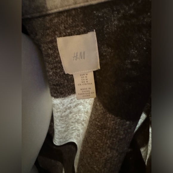 H&M Shacket - Picture 5 of 7